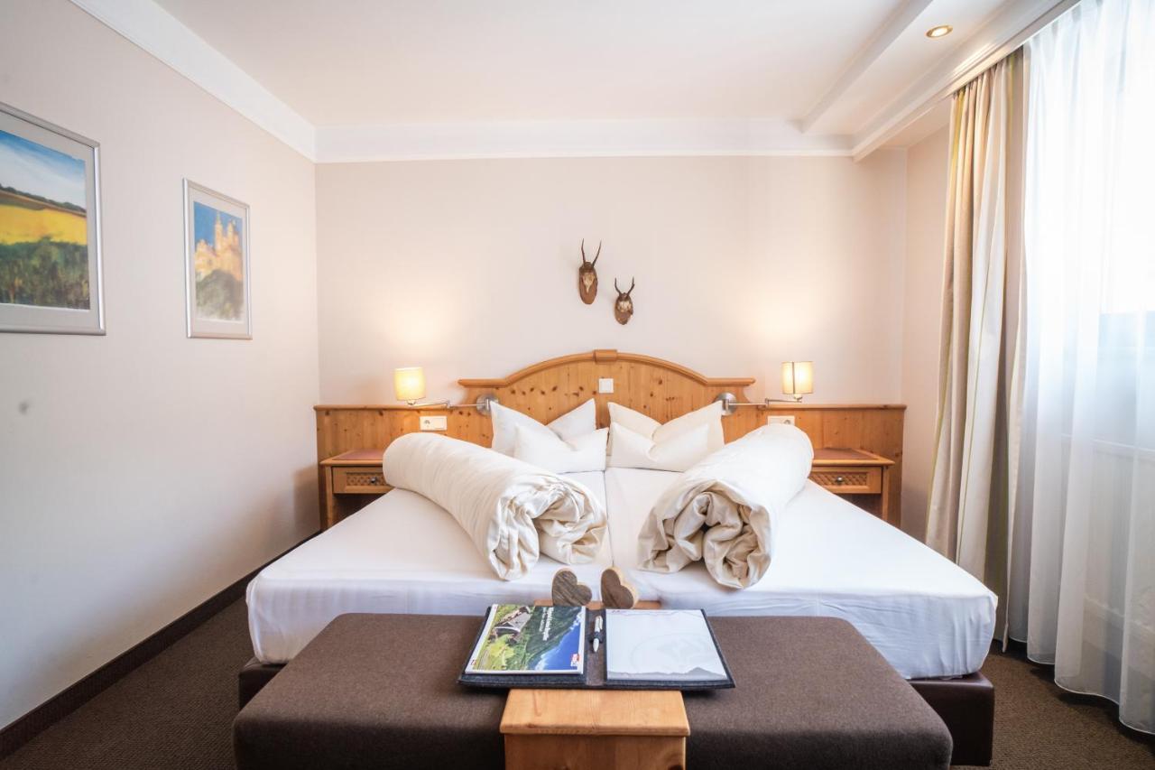 Aktiv Hotel Zur Rose Am Brenner Steinach am Brenner Exteriör bild