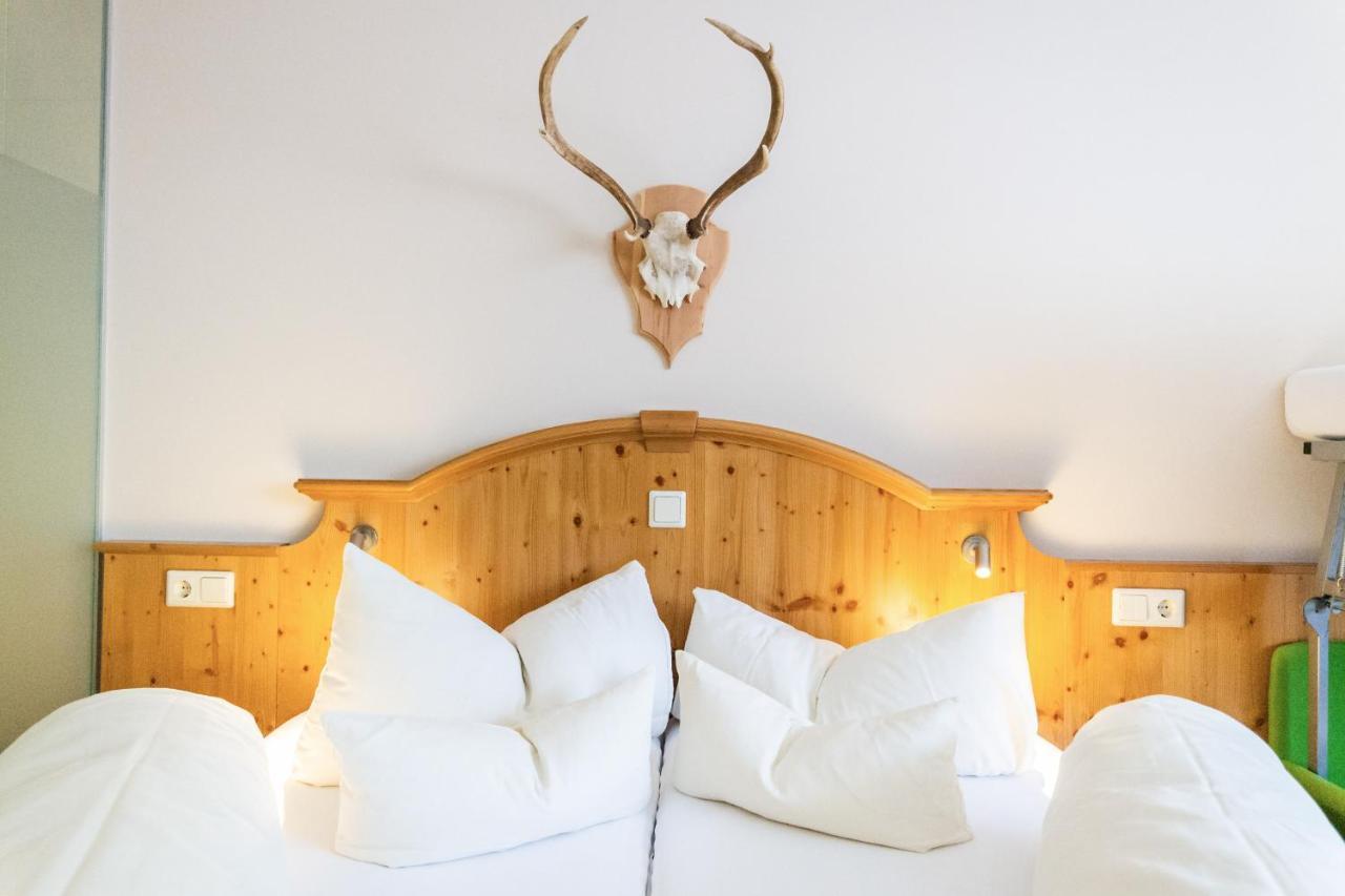 Aktiv Hotel Zur Rose Am Brenner Steinach am Brenner Exteriör bild