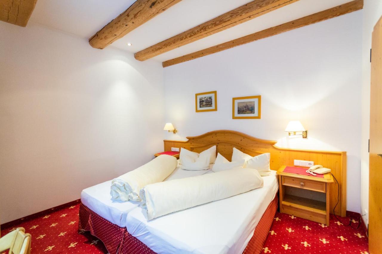 Aktiv Hotel Zur Rose Am Brenner Steinach am Brenner Exteriör bild