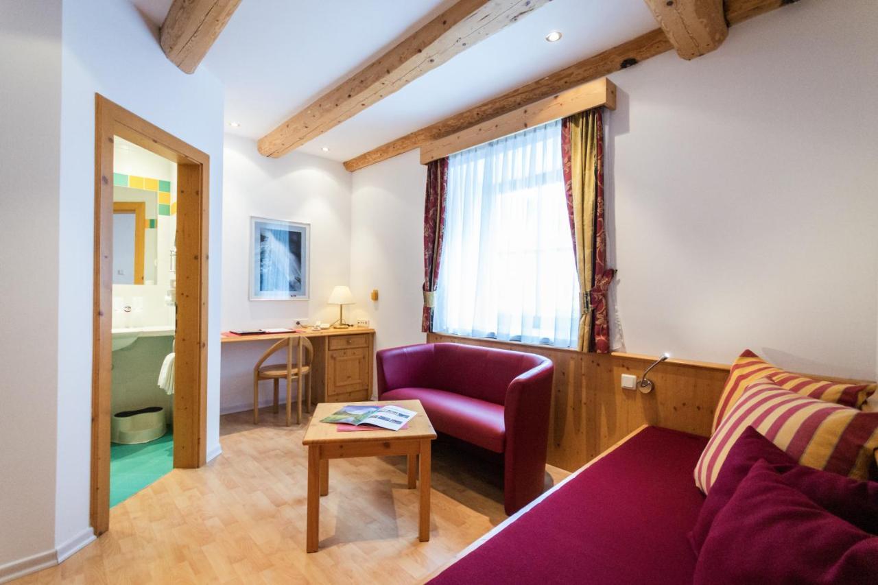 Aktiv Hotel Zur Rose Am Brenner Steinach am Brenner Exteriör bild