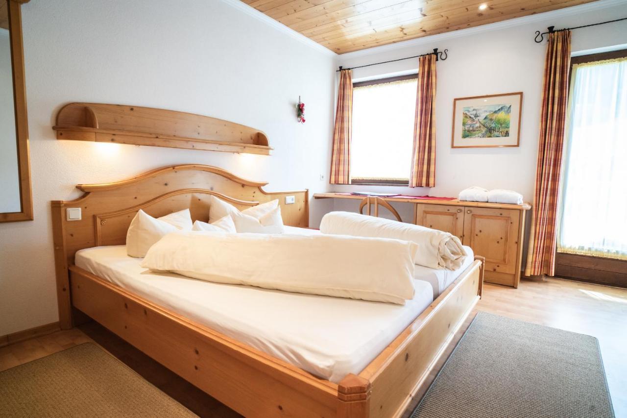 Aktiv Hotel Zur Rose Am Brenner Steinach am Brenner Exteriör bild
